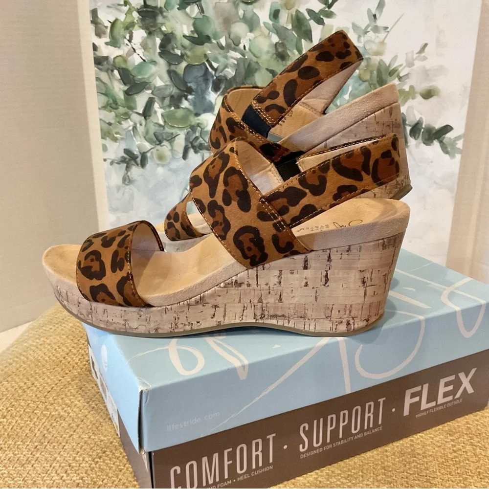 LifeStride Leopard Delaney Slide Sandals Size 9, NEW IN BOX